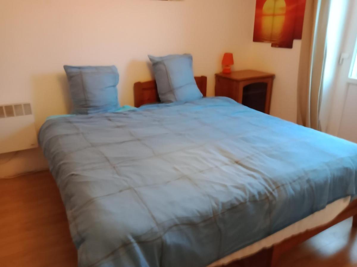 895 Alexis Jaubert Appartement Saint-Pantaléon-de-Larche Buitenkant foto