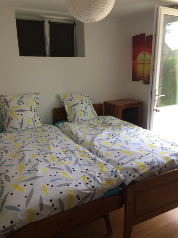 895 Alexis Jaubert Appartement Saint-Pantaléon-de-Larche Buitenkant foto